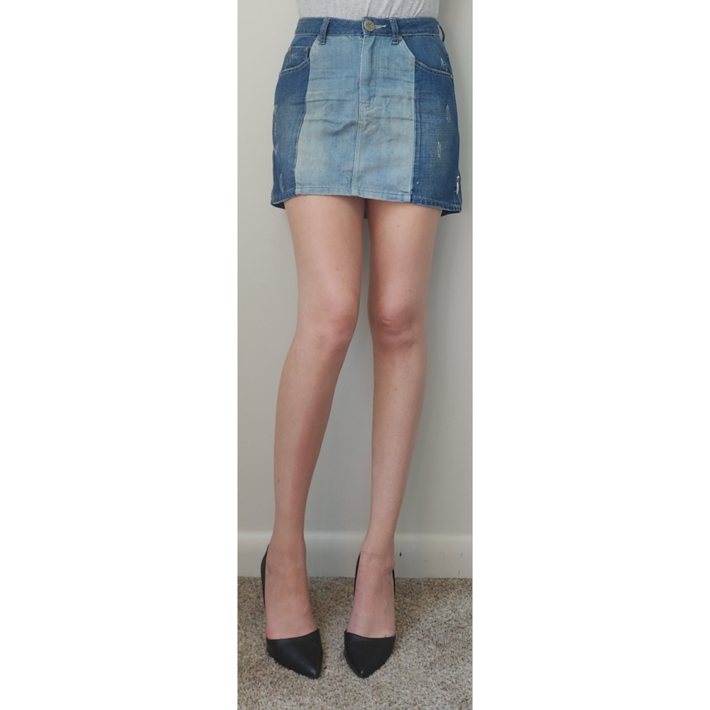 One Teaspoon 2020 Mini Skirt in Medium Wash Two Tone Distressed 27 High Waist